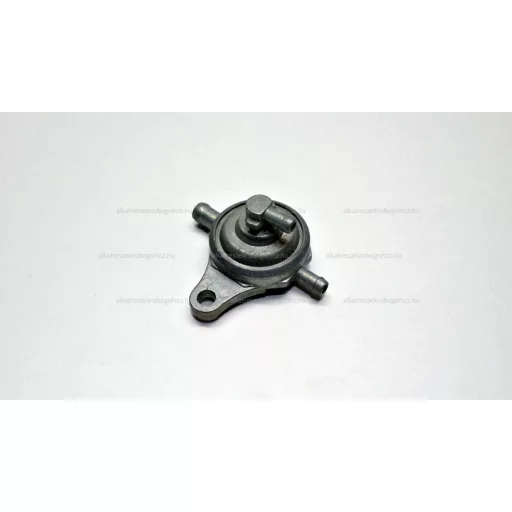 Benzincsap 2+1 csatlakozós GY6 / BWS / SUZUKI
