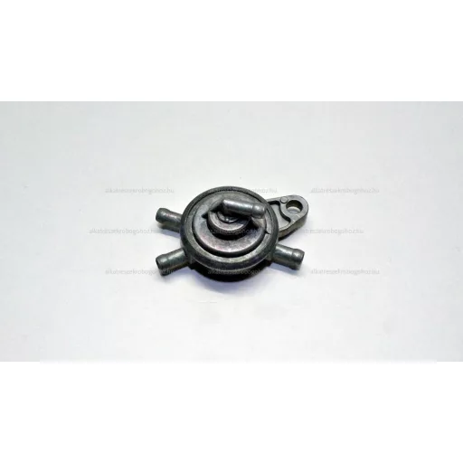 Benzincsap 3+1 csatlakozós Suzuki AD