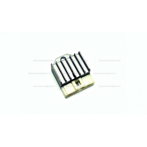 Feszültség szabályzó Yamaha Minarelli