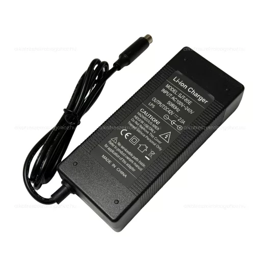 Xiaomi 36V / 2A töltő DC 8mm-es csatlakozó