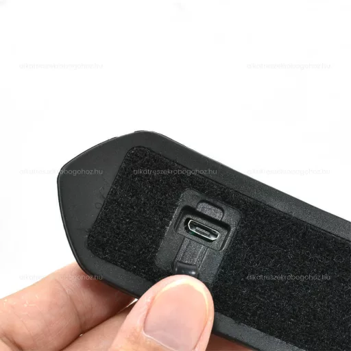 Bukósisak lámpa LED-es univerzális