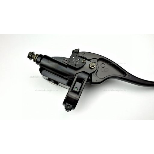 Fékmunkahenger (főfékhenger) ATV bal oldali